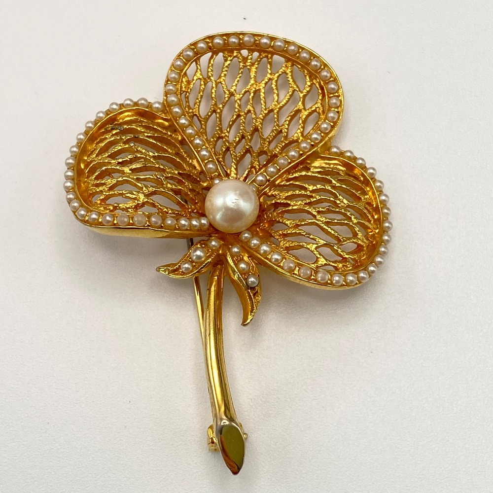 Vintage Brooch Gold Tone Metal Estate Style Faux Pearl 3 Leaf Openwork 2.5"